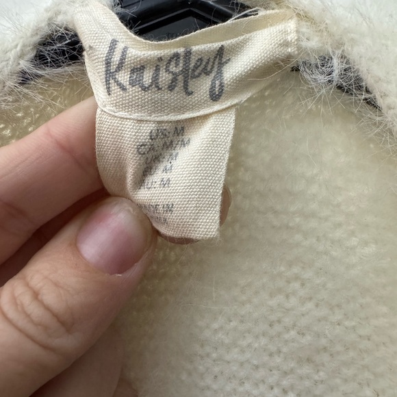 Kaisley Women's M winter white furry Long Duster Cardigan - Picture 2 of 4